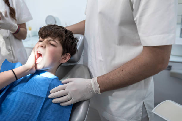 Best Dentist Open on Weekends  in Grandview, IL